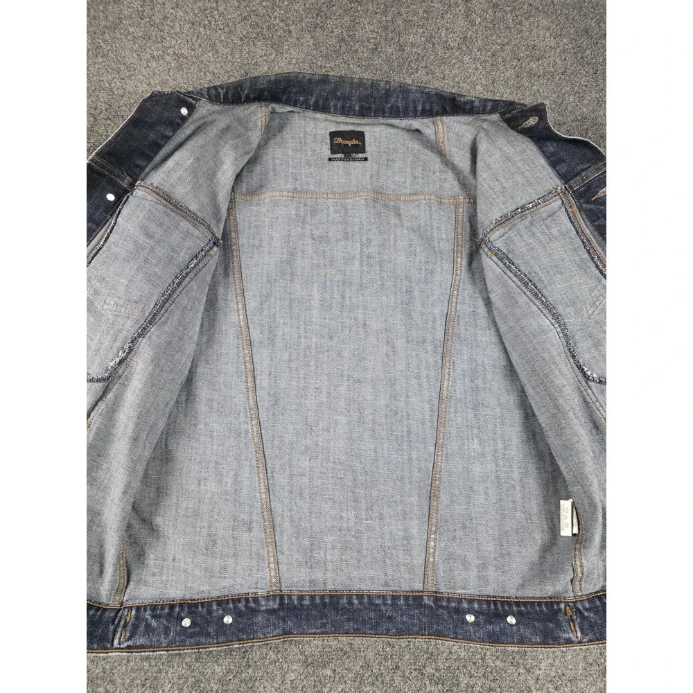 VTG Wrangler Jacket Mens Medium Blue Denim Trucker Button Front Stretch MJM13IA